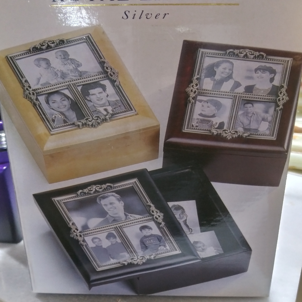 Collage picture frame